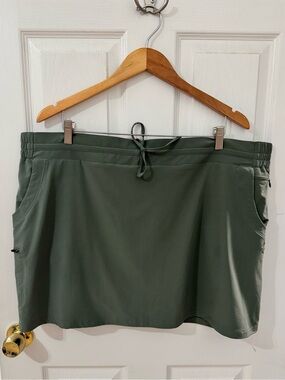 Coolibar Mendocino Travel Skort UPF 50+ Sage Green XXL Pocketed Athletic Outdoor